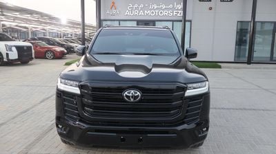 تويوتا لاند كروزر BLACK EDITION Well Maintained . Original Mileage. Still under Service Contract  to 125000 KMs. Al Futtaim Warranty