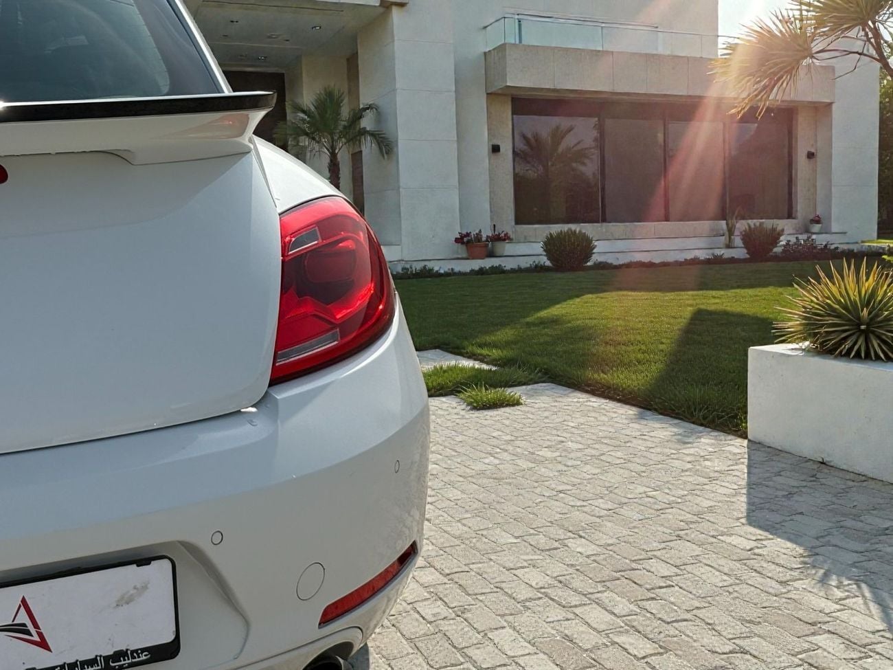 Volkswagen Beetle S 2.0L VOLKSWAGEN BEETLE 2.0 TSI A/T | 2015 | GCC SPECS