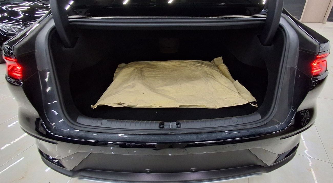 BYD HAN Premium i.110 AWD