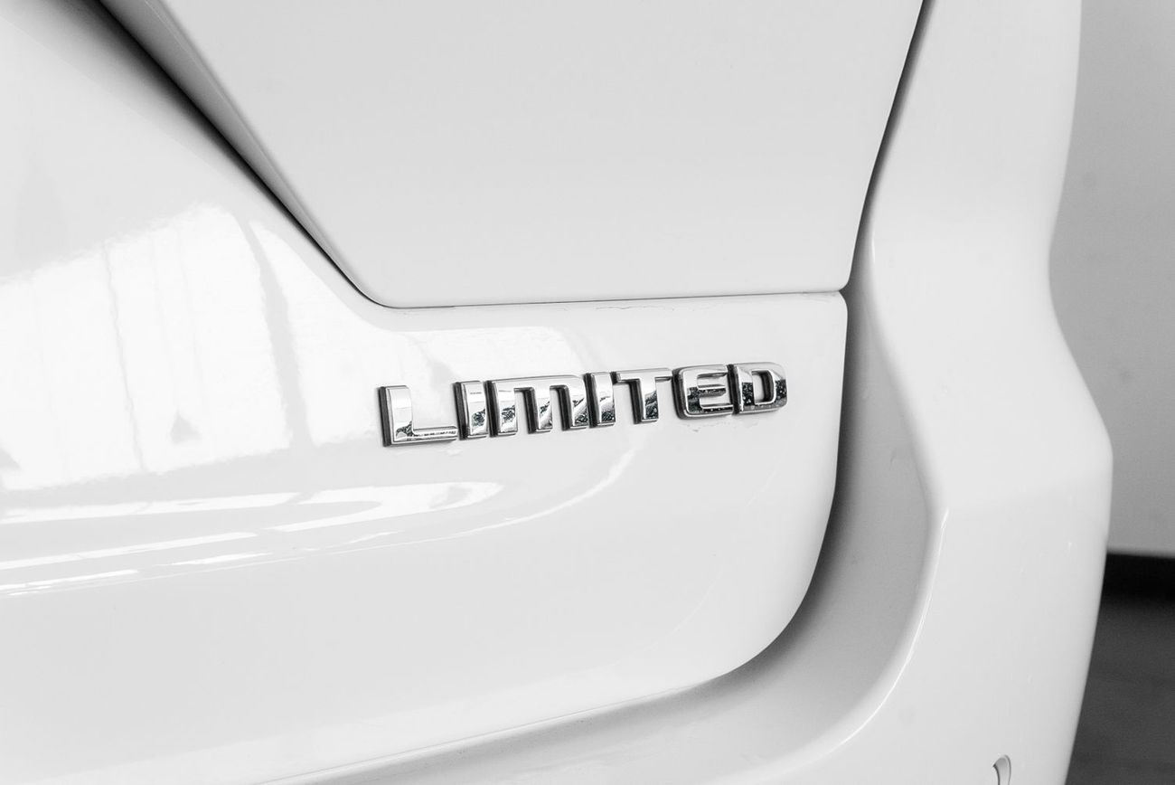 جيب جراند شيروكي Limited 3.6L