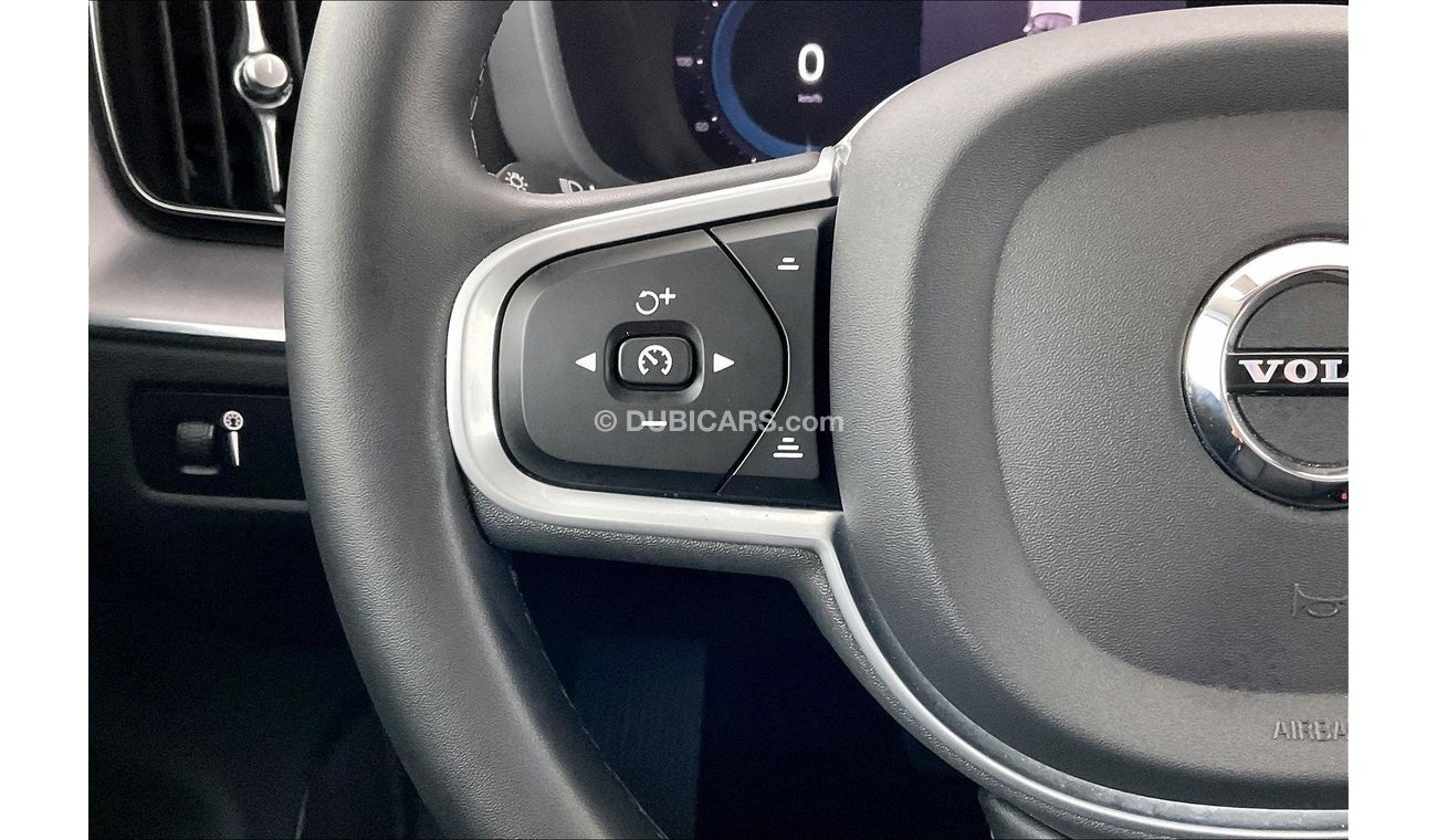 فولفو XC 60 B5 Momentum | سنة ضمان مجانية | 0 دفعة أولى | سياسة الإعادة بعد 7 أيام