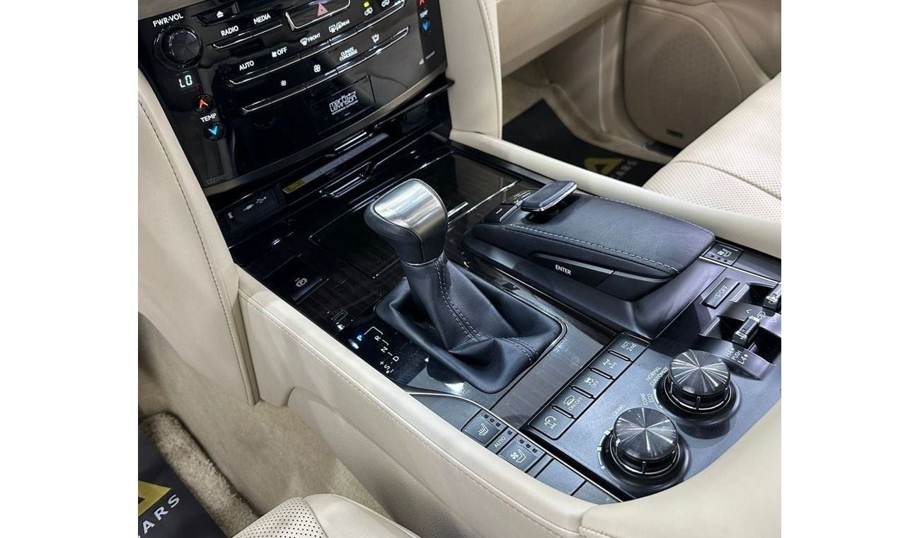 Lexus LX 570 Premier Plus 5.7L 2020 Lexus LX570 Premier Plus, Warranty, Full Lexus Service History, Fully Loaded,