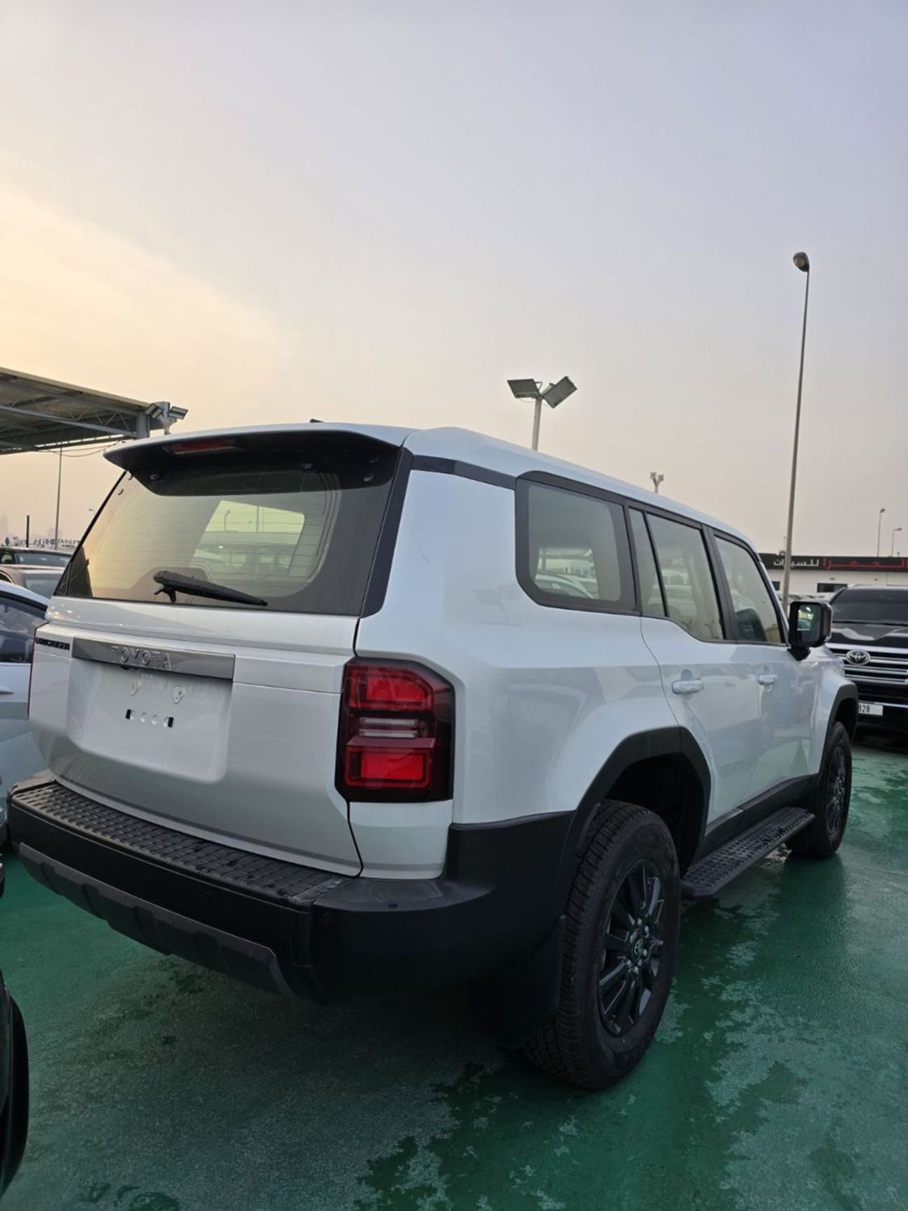 تويوتا برادو TOYOTA PRADO FULL OPTION PETROL 2025 MODEL