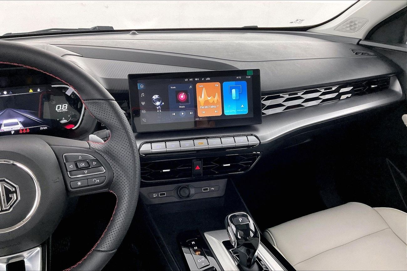 أم جي GT Luxury | شامل الضمان | 0 ﺪﻔﻋﺓ ﺃﻮﻟﻯ