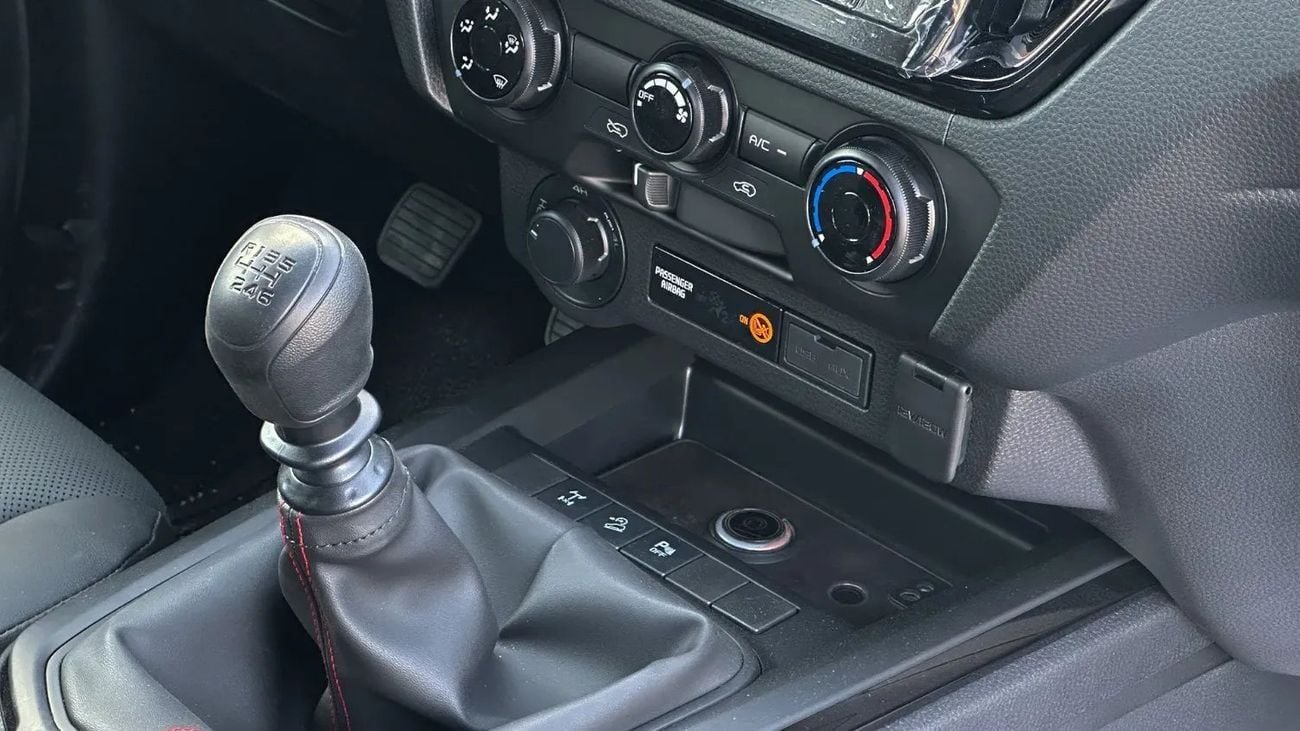 إيسوزو D ماكس STD ISUZU/D-MAX/1.9 Diesel Double Cabin 4x4, High Specs X-Rider ,MT
