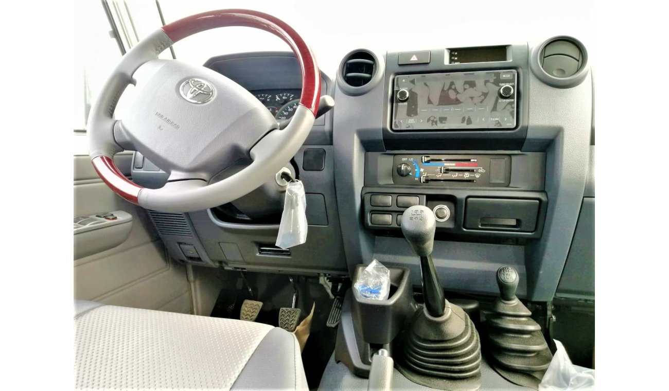 Toyota Land Cruiser Pick Up double cap