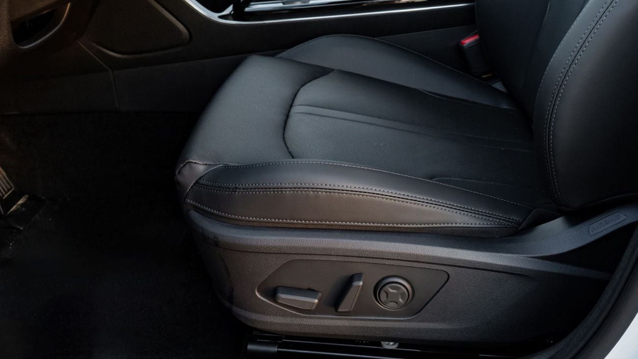 كيا K5 2025 | KIA K5 A/T 1.5T PREMIUM [ EXPORT ONLY ]