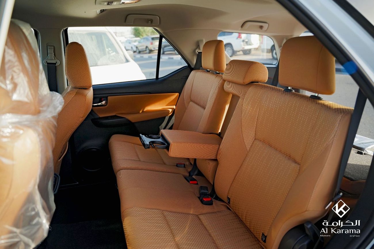 تويوتا فورتونر GX 2.4L Automatic 4WD DIESEL Engine | 17' Alloy Wheels | Rear Camera | GCC Specs