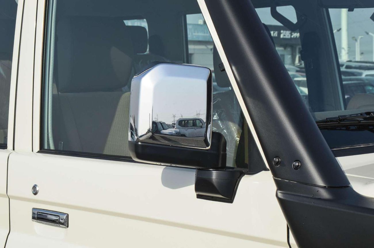 Toyota Land Cruiser 70 TOYOTA LAND CRUISER 76 2.8L 4WD DIESEL AT SUV 2025