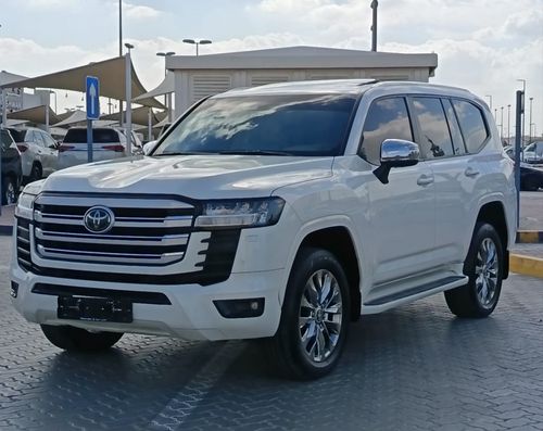 Toyota Land Cruiser GXR 3.5L TWIN TURBO LHD Automatic Petrol 4WD Sunroof Push Start Leather-Electric 7 Seats 5 Doors