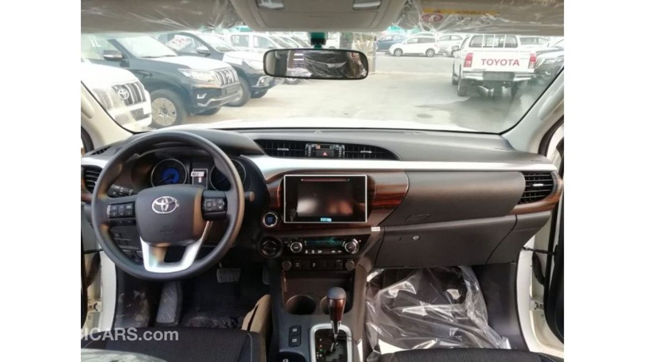 تويوتا هيلوكس 4X4 Double Cabin 2.7L Full Option A/T