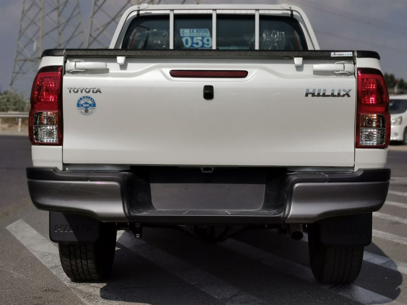 تويوتا هيلوكس 2.4L DSL, MT, WIDE BODY, FULL OPTION, 2023, SPECIAL PROMOTION