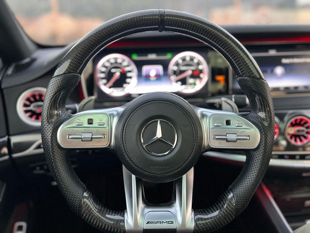 مرسيدس بنز S 63 AMG STD