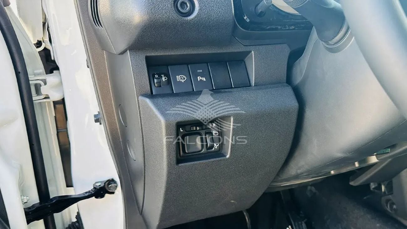 سوزوكي جيمني SUZUKI Jimny 1.5L 4 Wheel Drive GLX 5 Door 4 Automatic Transmission