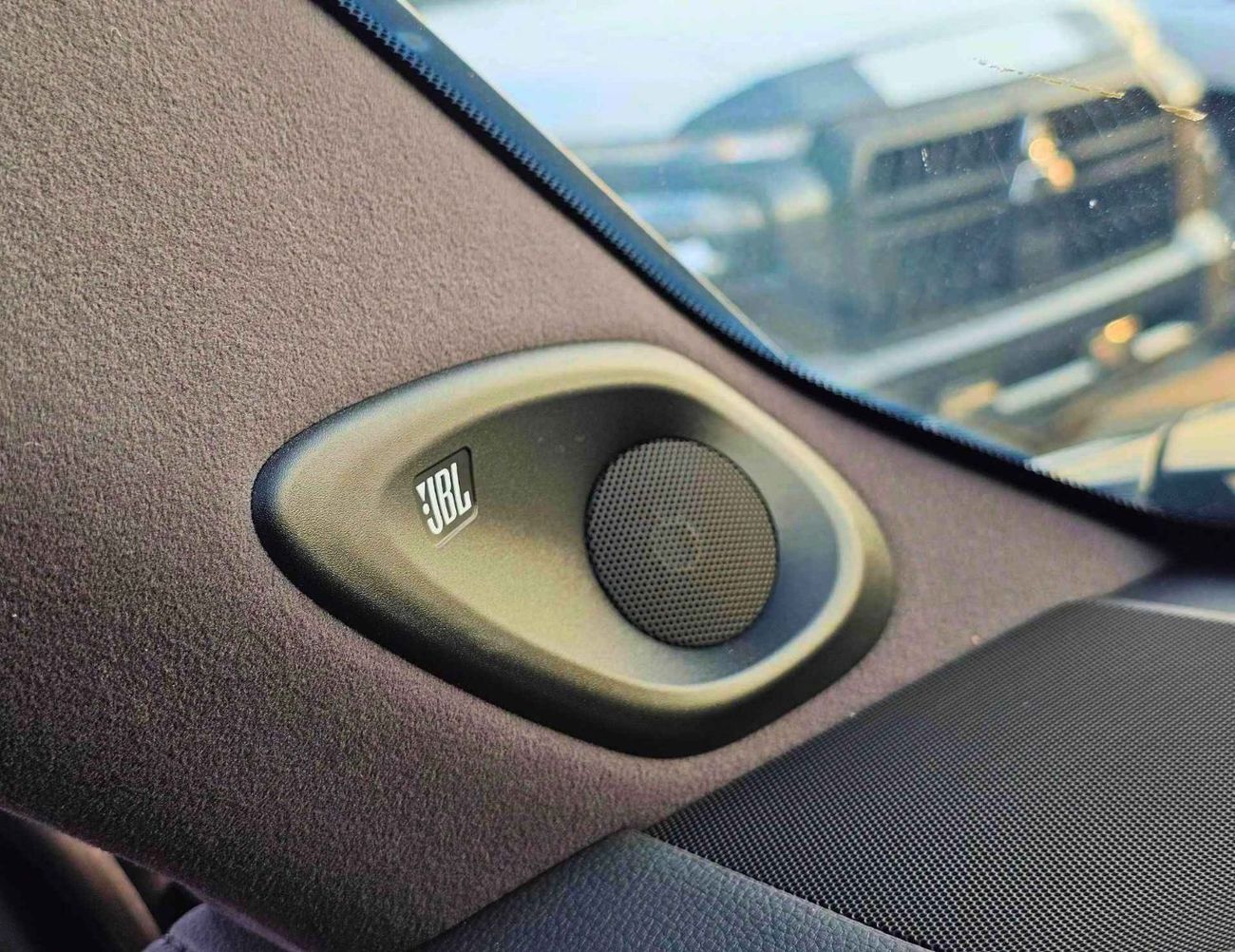 تويوتا لاند كروزر GXR TWIN TURBO / 3.5L V6 PETROL / RADAR / 12.3" DVD WITH JBL SPEAKERS / FRONT PWR SEATS / COOL BOX  