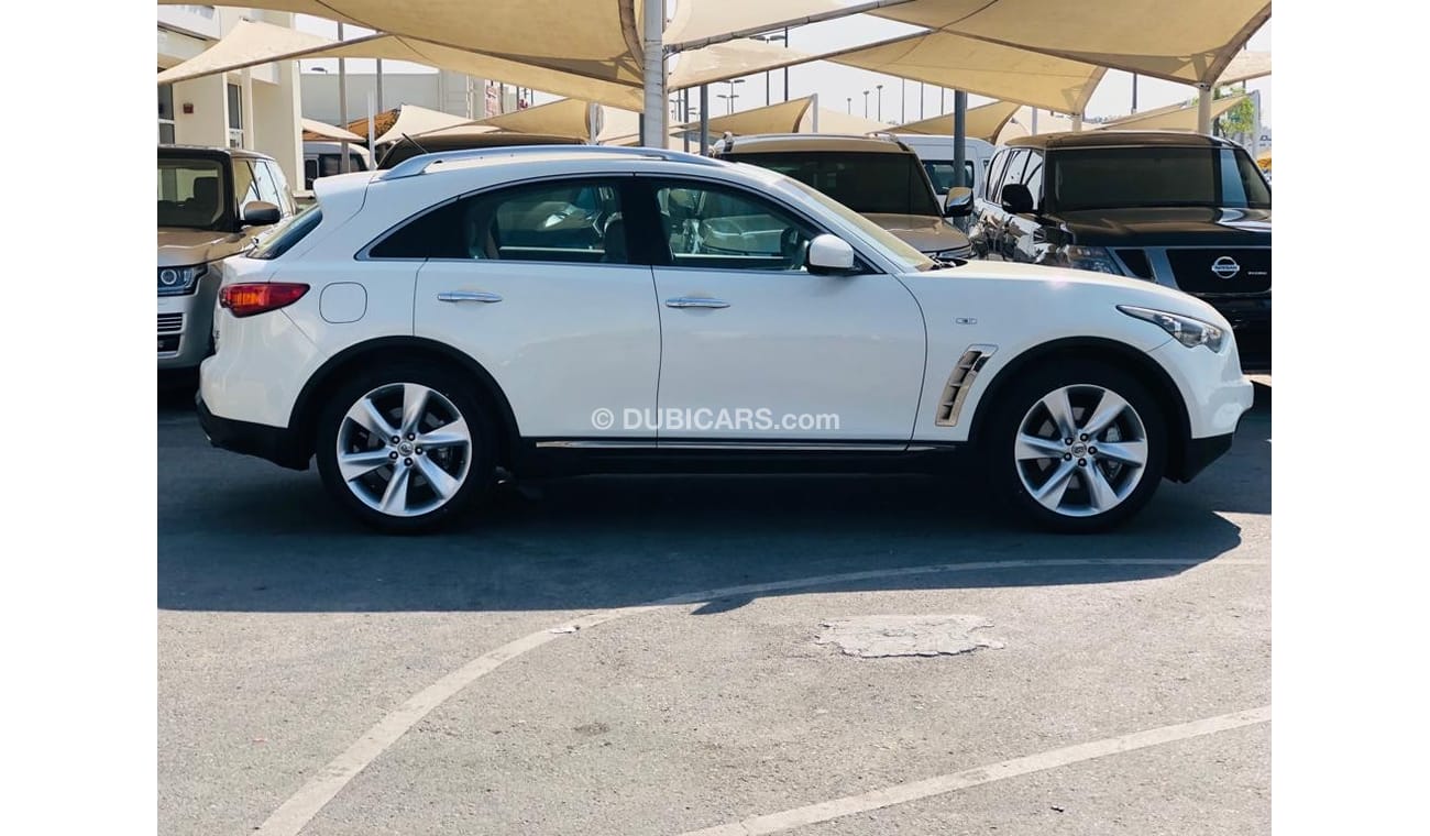 Infiniti FX50 Infiniti FX 50 S 2009 perfect condition 8 cylinder