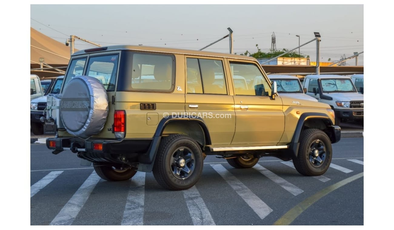 Toyota Land Cruiser 70 TOYOTA LAND CRUISER HARDTOP 4.0L V6 70 SERIES AWD 2022 | AVAILABLE FOR EXPORT