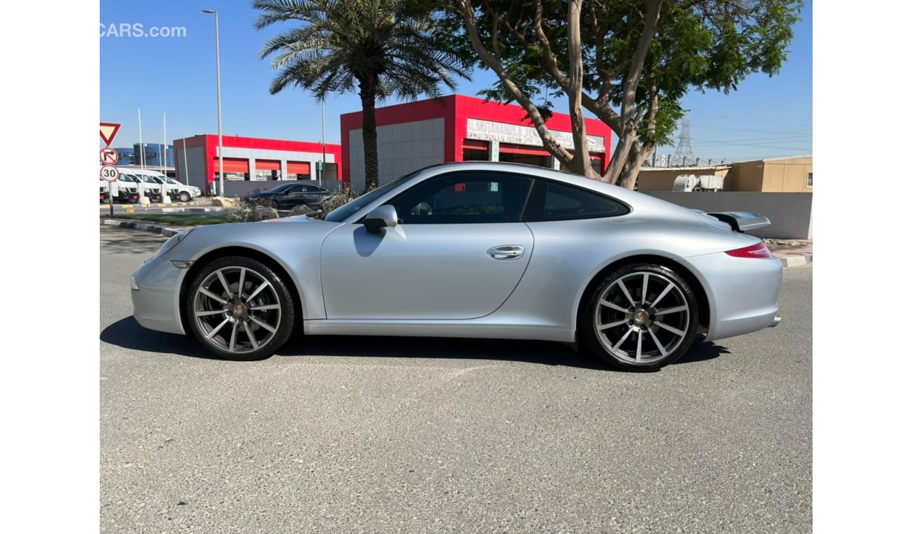 Porsche 911 Carrera GCC 2014 WITH WARRANTY AND FREE REGISTRATION