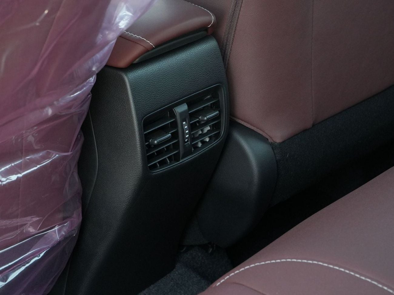 Toyota Corolla Cross LTD HEV 2025 TOYOTA COROLLA CROSS 1.8L HYBRID PET A/T SUNROOF FULL GCC BRAND NEW 0KM