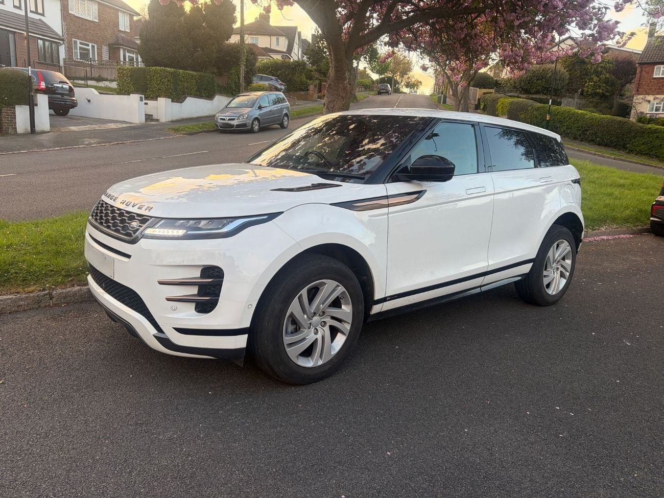 لاند روفر رانج روفر إيفوك -