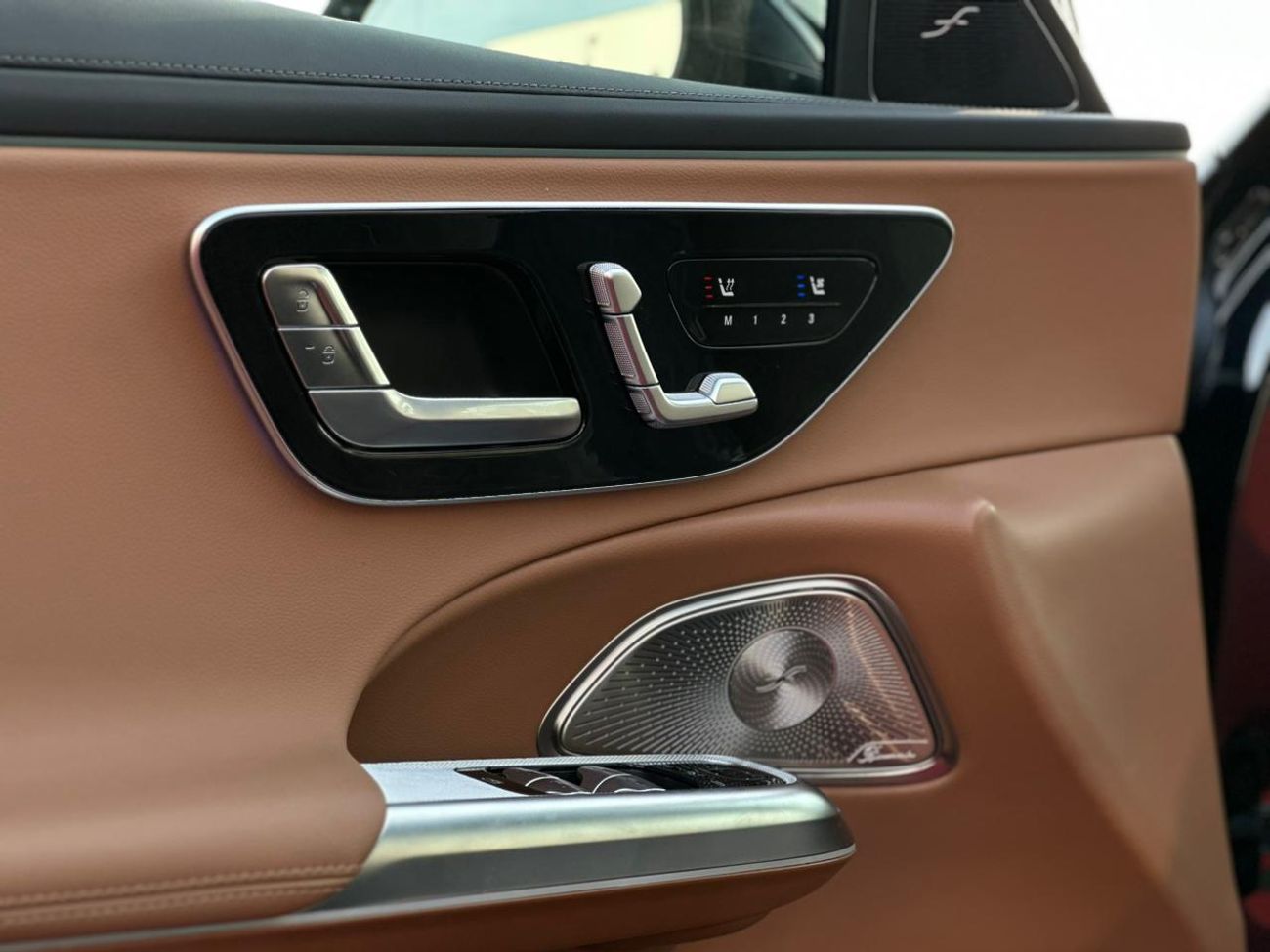 مرسيدس بنز E300 Brand NEW E300 AMG Exclusive in Stock