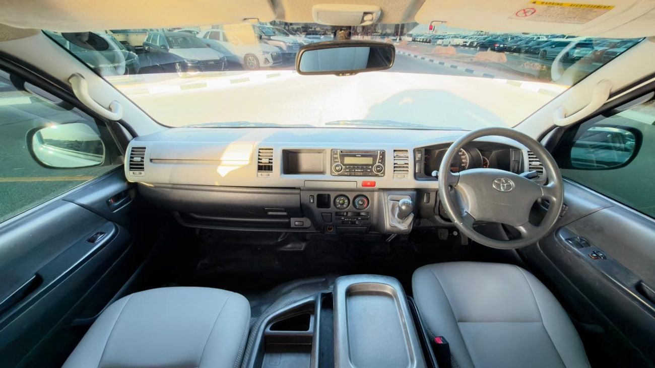 تويوتا هاياس -