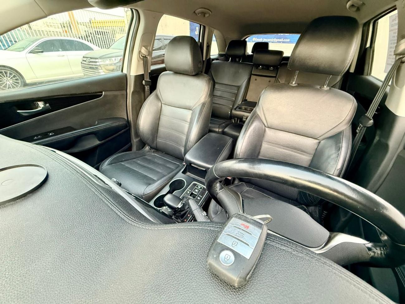 Kia Sorento 2019 KIA SORENTO 3.3L EX White READY 7 LEADER SEATS  5XYPH4A51KG460922