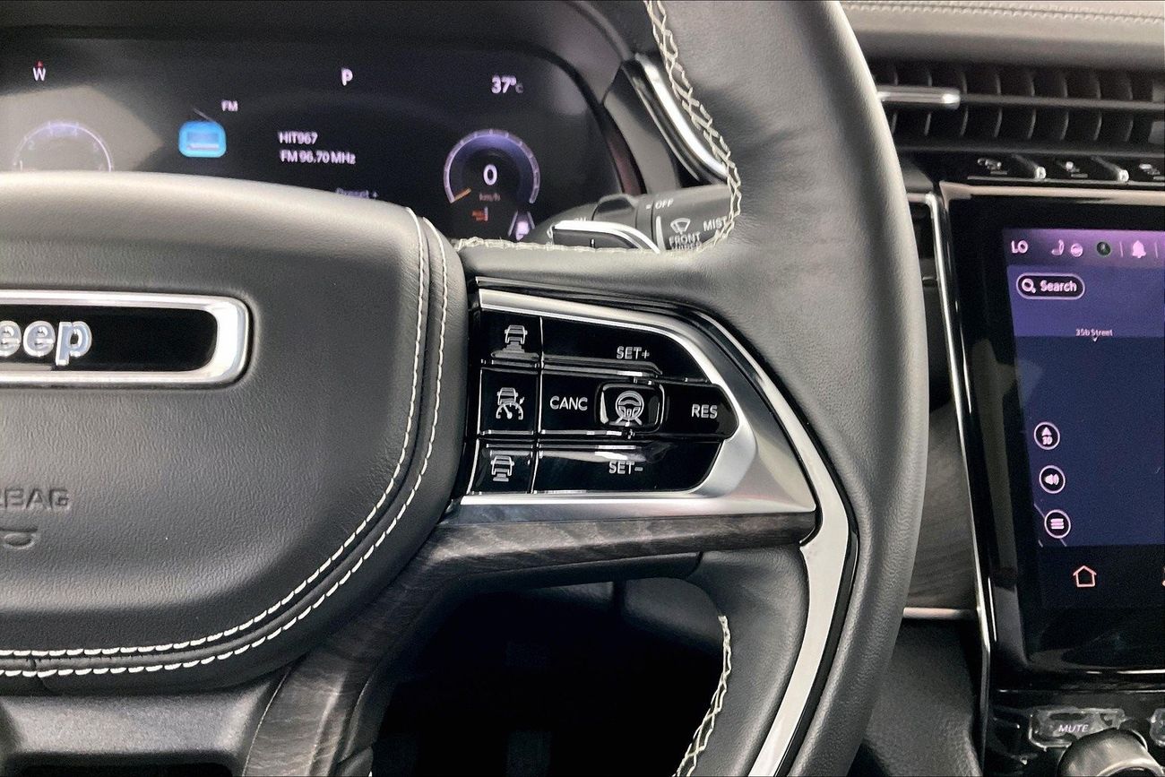 جيب جراند شيروكي Overland | ضمان مجاني لمدة عام | 0 دفعة أولى