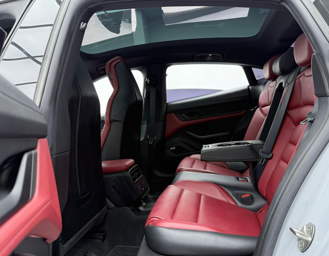 Porsche Taycan 2022 Porsche Taycan 4S AWD, 2026 Agency Warranty, Full Service History, GCC