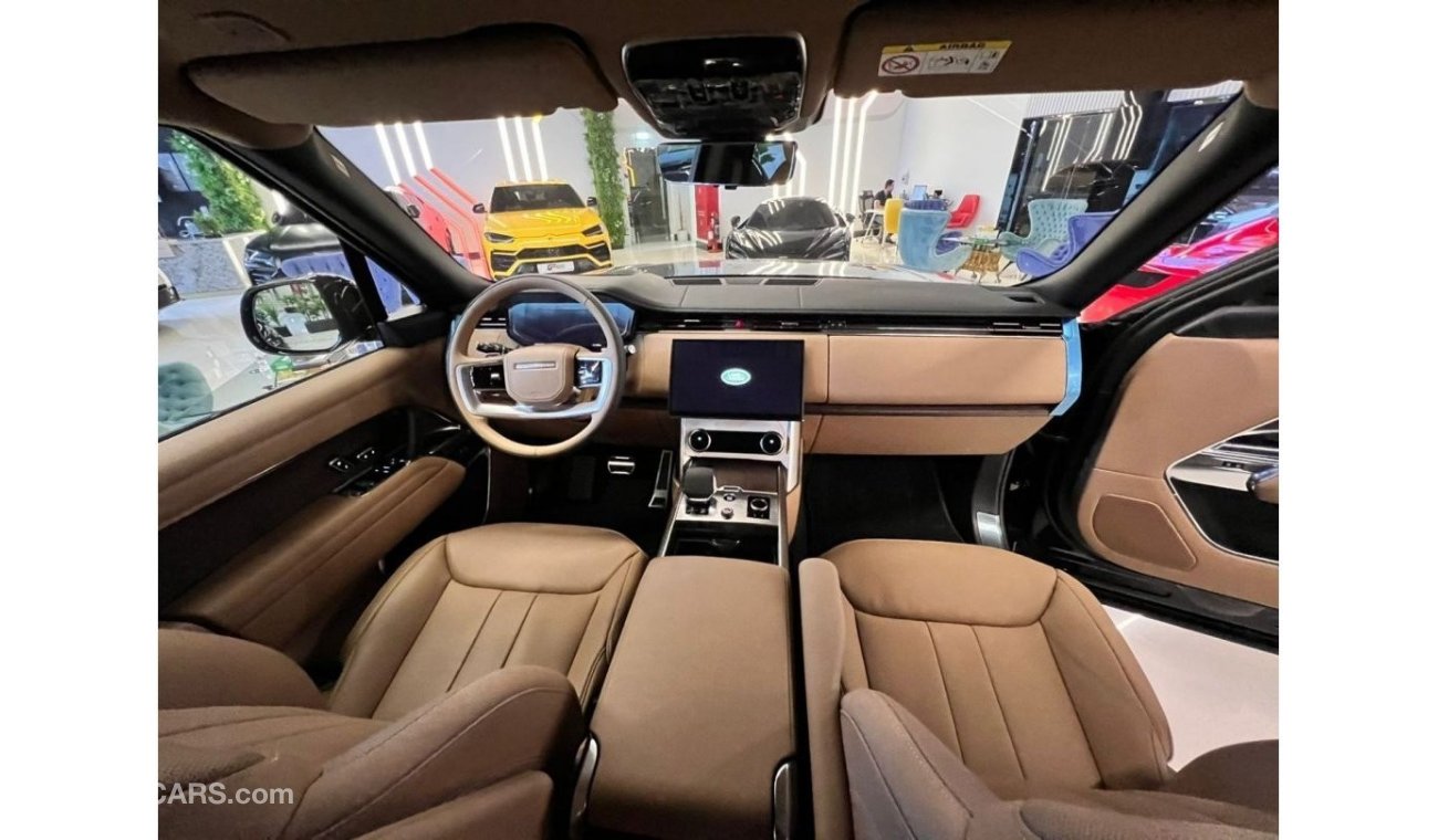 Land Rover Range Rover LAND ROVER VOGUE P530 HSE BLACK /TAN /GCC AL TAYER WARRANTY /23 RIMS