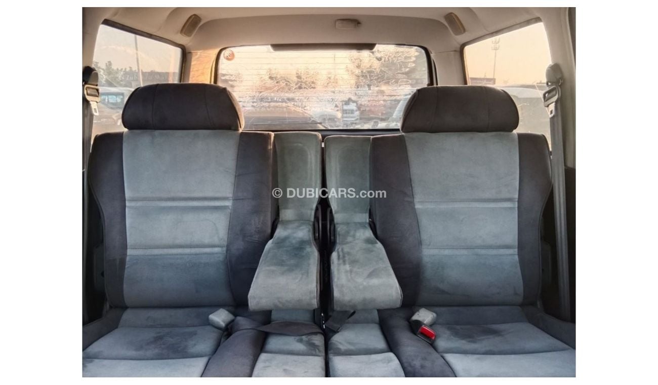 Toyota Land Cruiser TOYOTA LAND CRUISER RIGHT HAND DRIVE (PM1227)