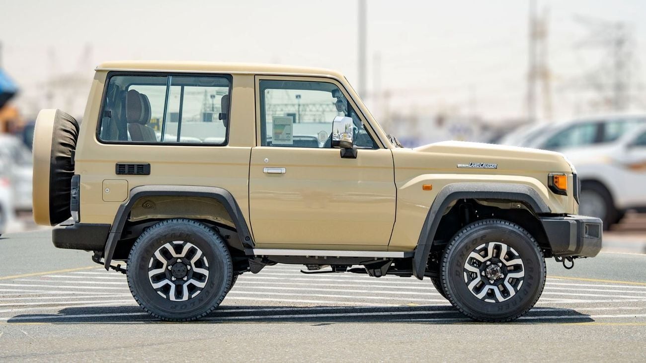 تويوتا لاند كروزر 70 2026 Toyota Land Cruiser LC71 2.8L AT Diesel Full option (Beige)