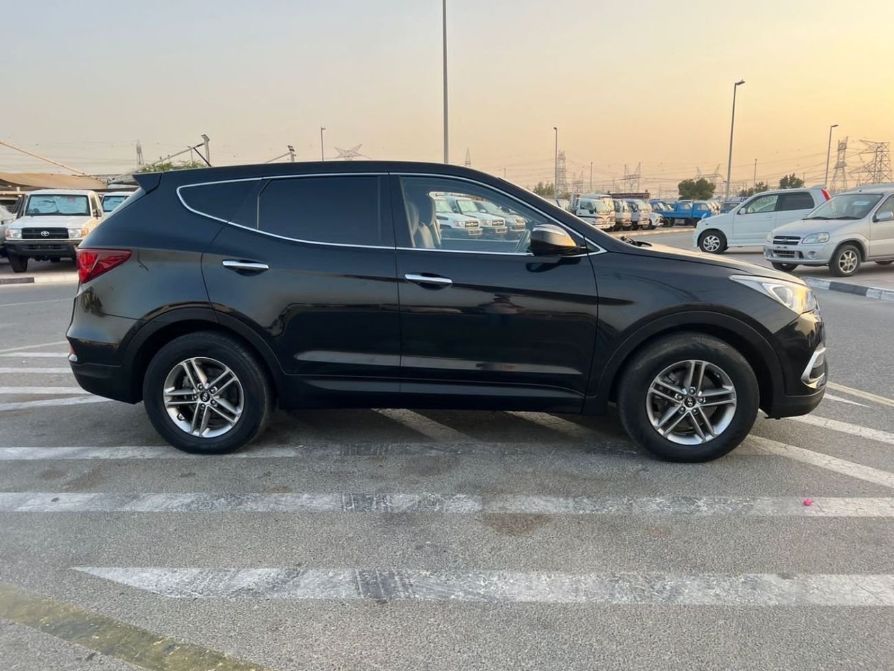 Hyundai Santa Fe 2018 Hyundai Santa Fe Sports 2.4L V4 - AWD 4x4 - Rear CAM With Multi Drive Mode -