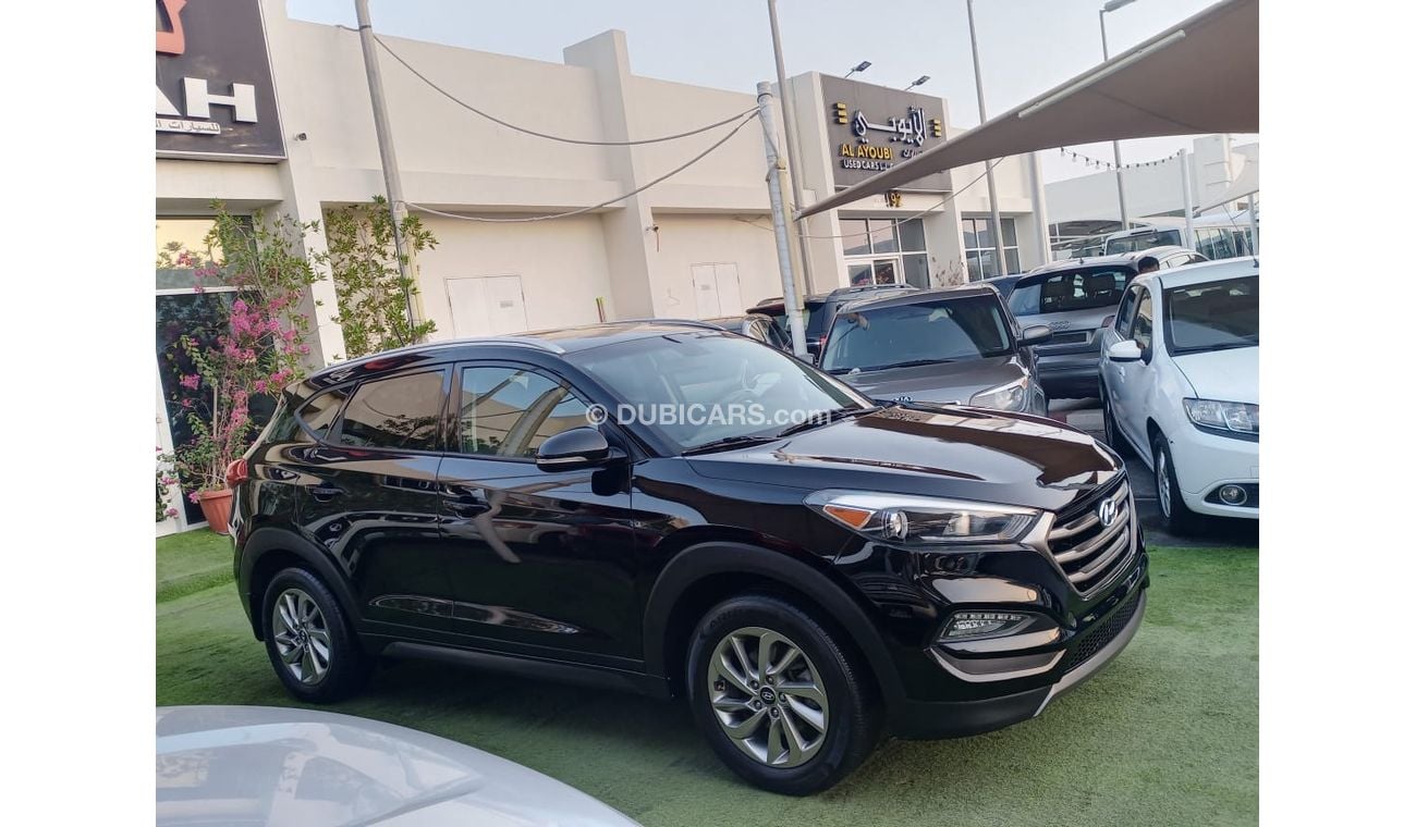 هيونداي توسون 1600 سى سى تربوموديل 2016 بصمة مثبت سرعة تحكم رنجات حساسات بحالة ممتازة