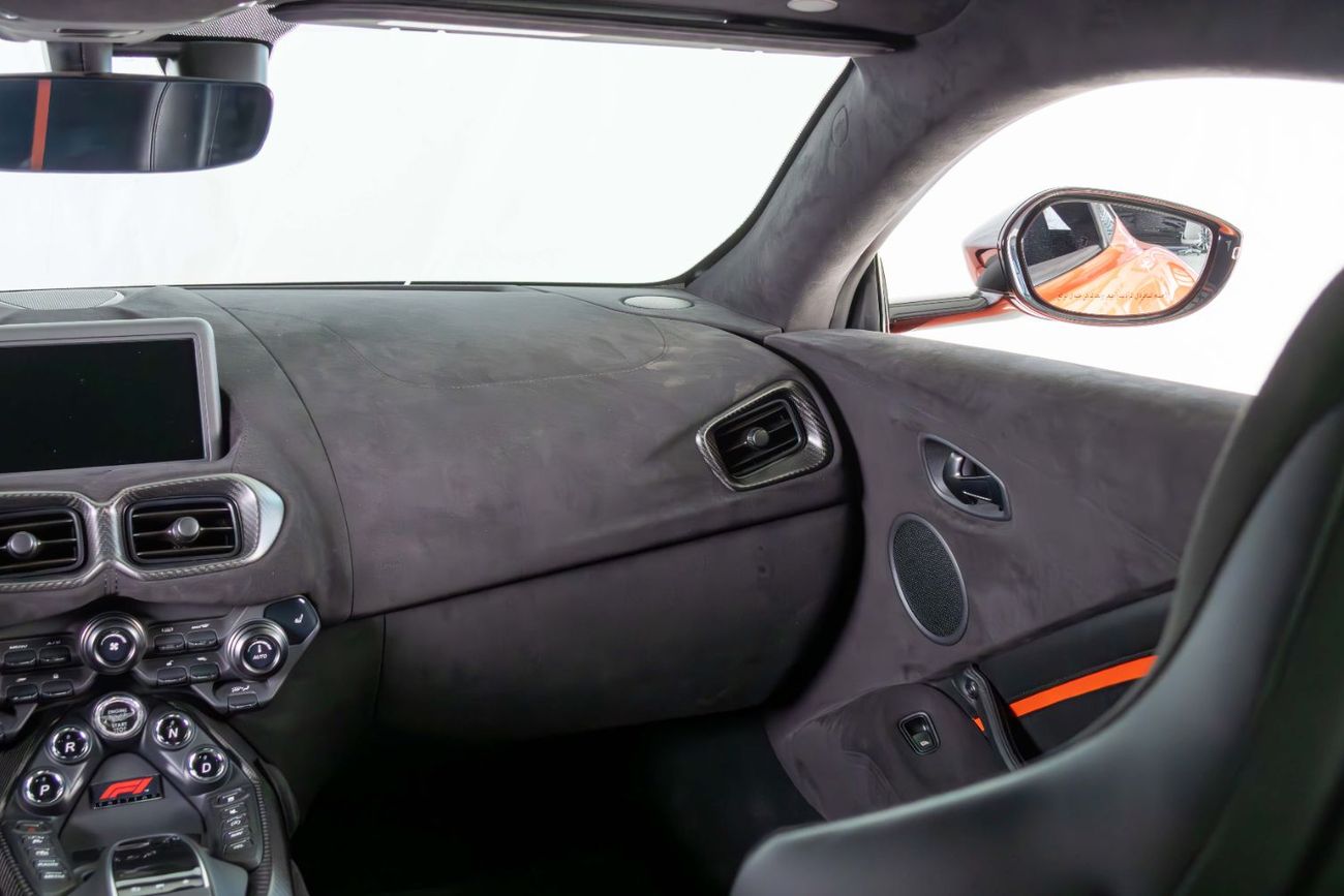 أستون مارتن فانتيج F1 Edition 4.0L