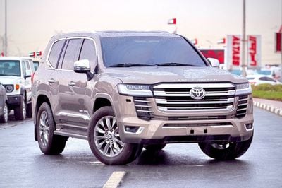 تويوتا لاند كروزر 2017 Model Facelift To Lc300 2025 Shape Exterior and Interior Both Very Clean And Perfect Condition