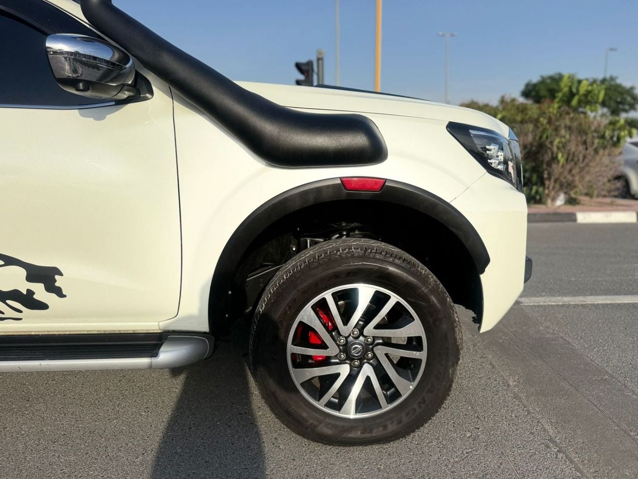 نيسان نافارا -