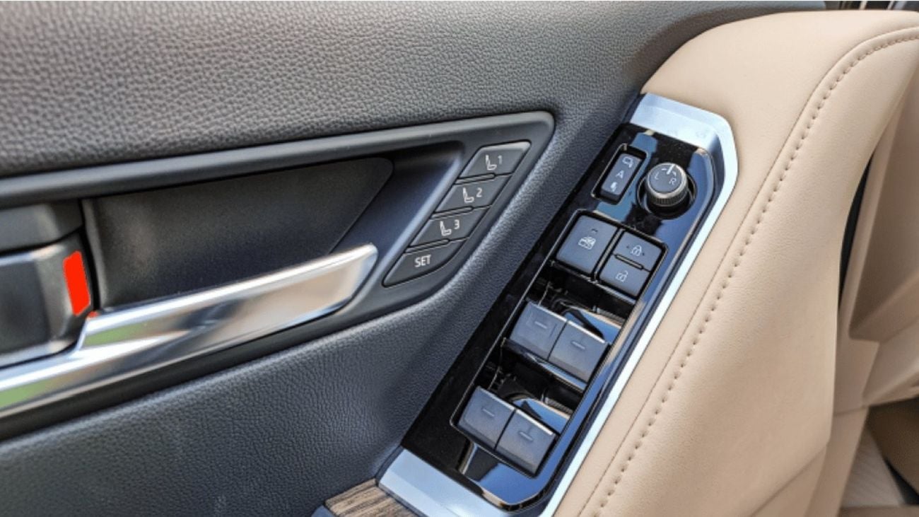 تويوتا لاند كروزر Toyota LC300 3.5L VX-R 2023