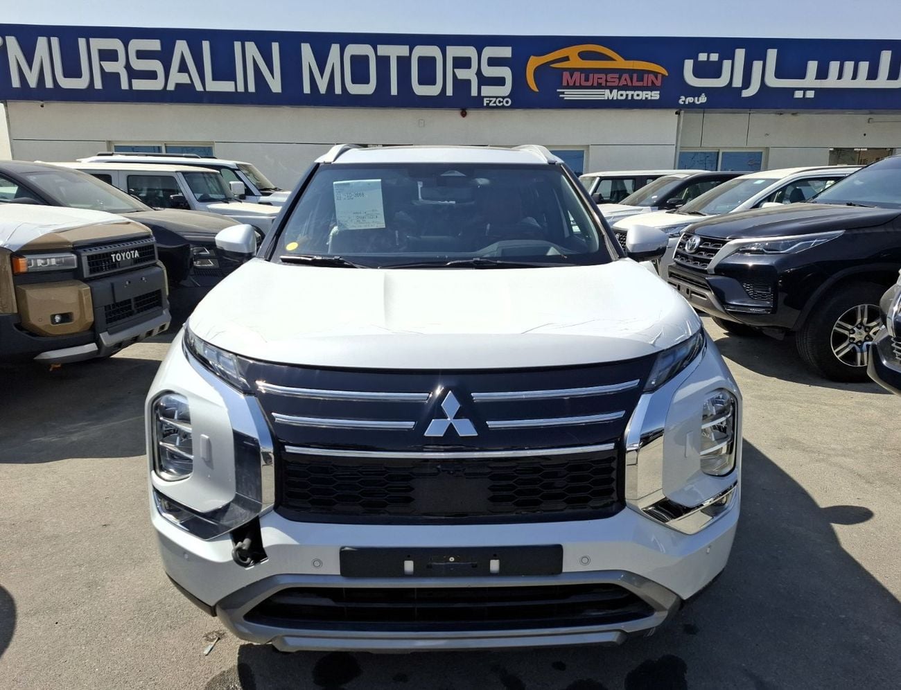 Mitsubishi Outlander Outlander P Line 2.5L 2026 White Petrol (Export Only)