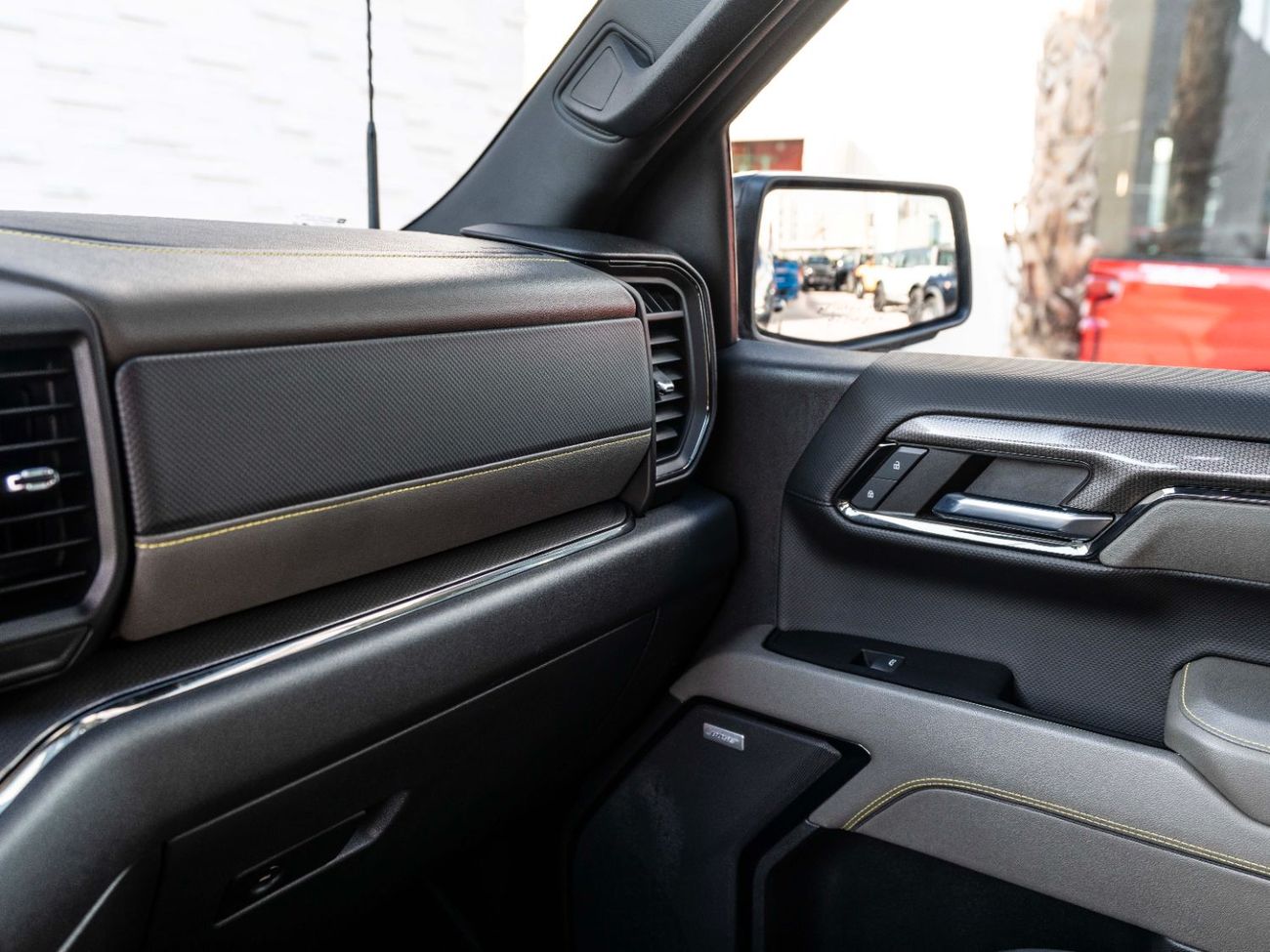 شيفروليه سيلفارادو ZR2