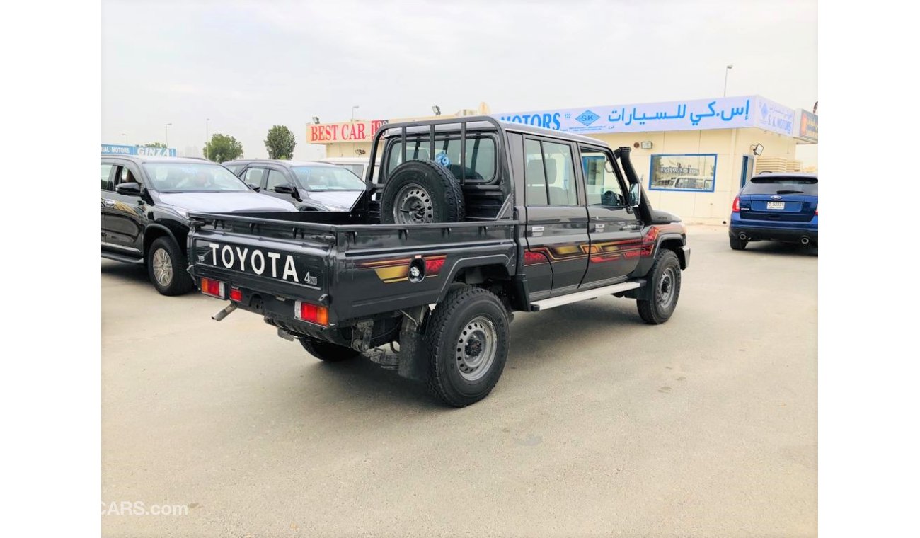 Toyota Land Cruiser Pick Up DOUBLE CABIN AWD V8,