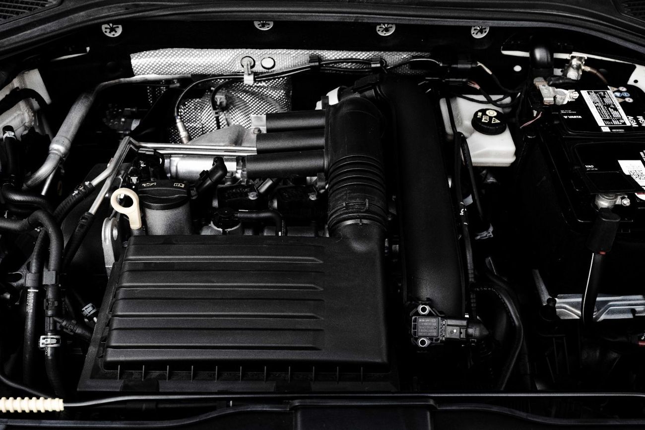 Volkswagen T ROC R-LINE | 2,017 P.M  | 0% Downpayment | UNDER WARRANTY!