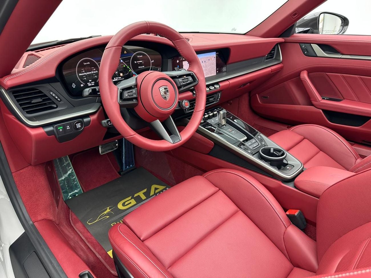 Porsche 911 TURBO S 2026 Porsche 911 T-Hybrid, May/2031 Porsche Warranty, Excellent Condition, GCC