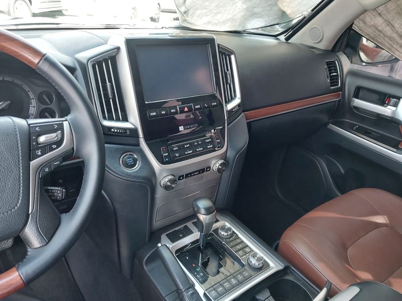 Toyota Land Cruiser TOYOTA LANDCRUISER VXR V8 5.7