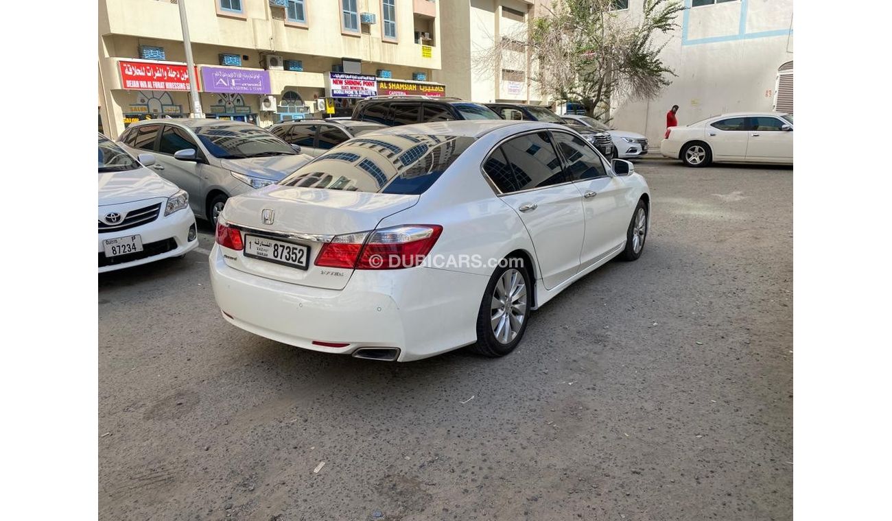 هوندا أكورد LX GCC FULL OPTION
