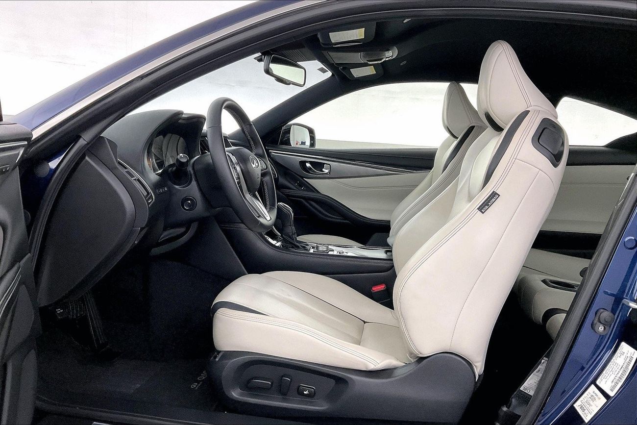 مرسيدس بنز C 200 Premium (AMG Line) | عرض العيد الحصري | خالية من أضرار الفيضانات