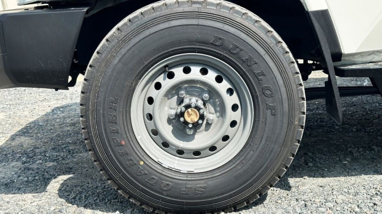 تويوتا لاند كروزر 70 LC76 STD Std 4.0L AWD