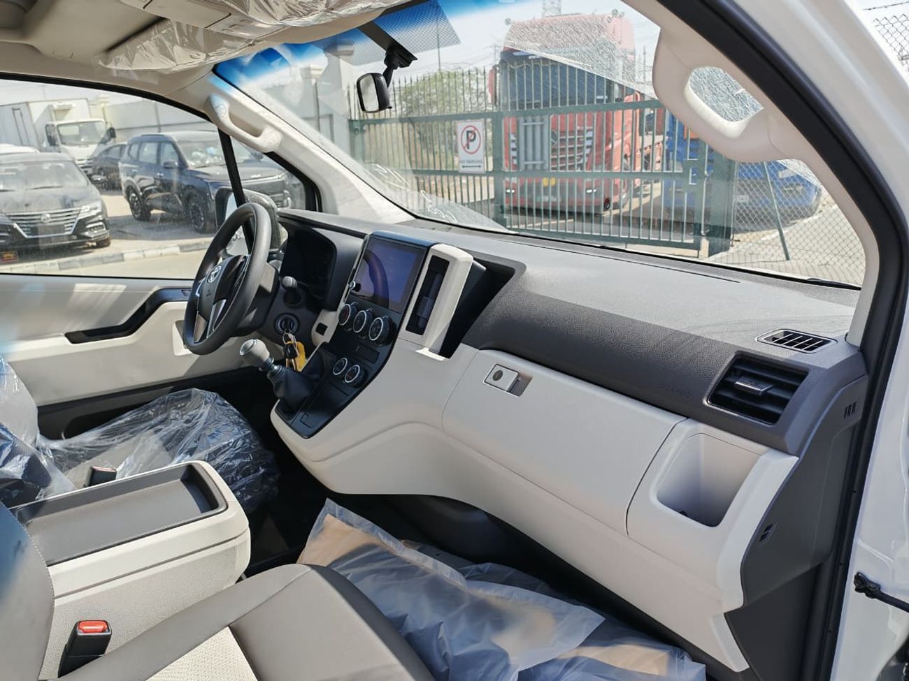 Toyota Hiace 2026 Toyota Hiace DX 13-Seater High Roof 2.8L 4-Cyl Diesel M/T RWD Export Only