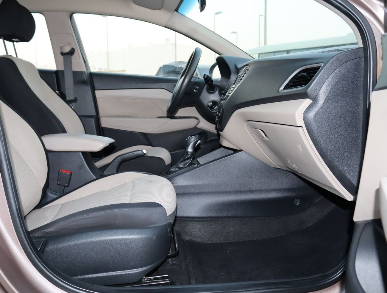 Hyundai Accent Base Hyundai Accent 2019 GCC, in excellent condition, without paint, without accidents