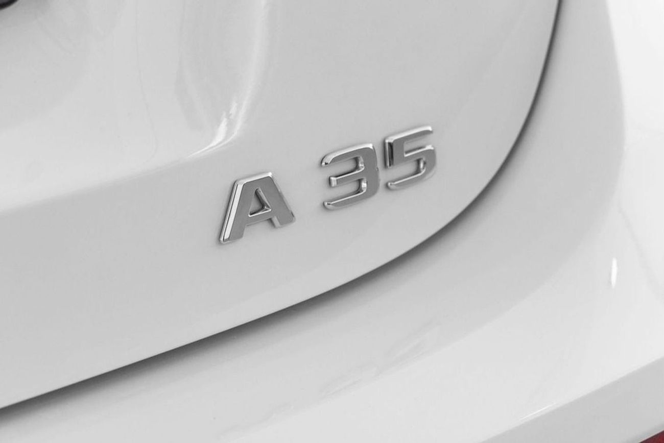 مرسيدس بنز A 35 AMG 4MATIC Hatchback